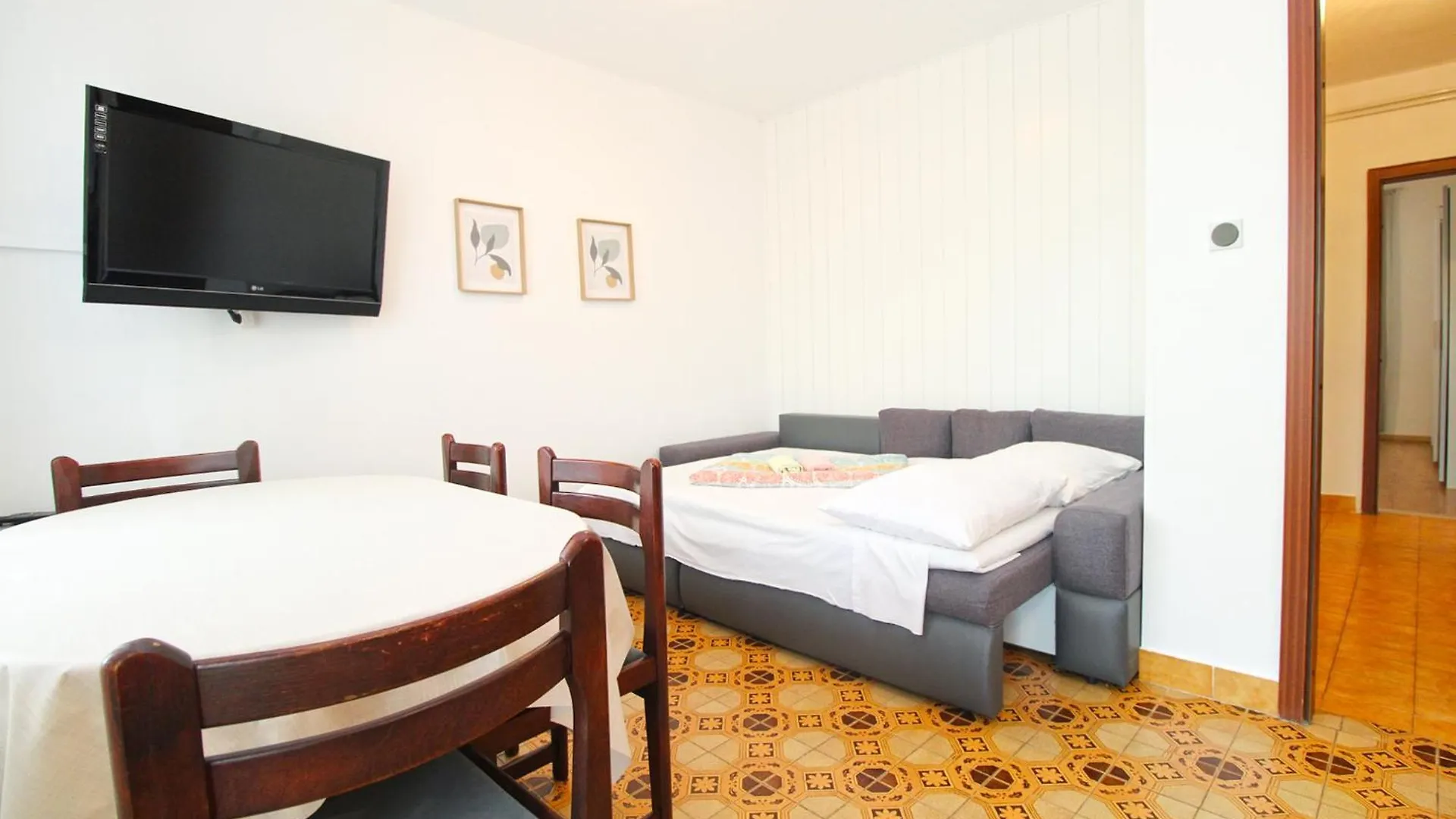 Apartments Pjescana Uvala 606