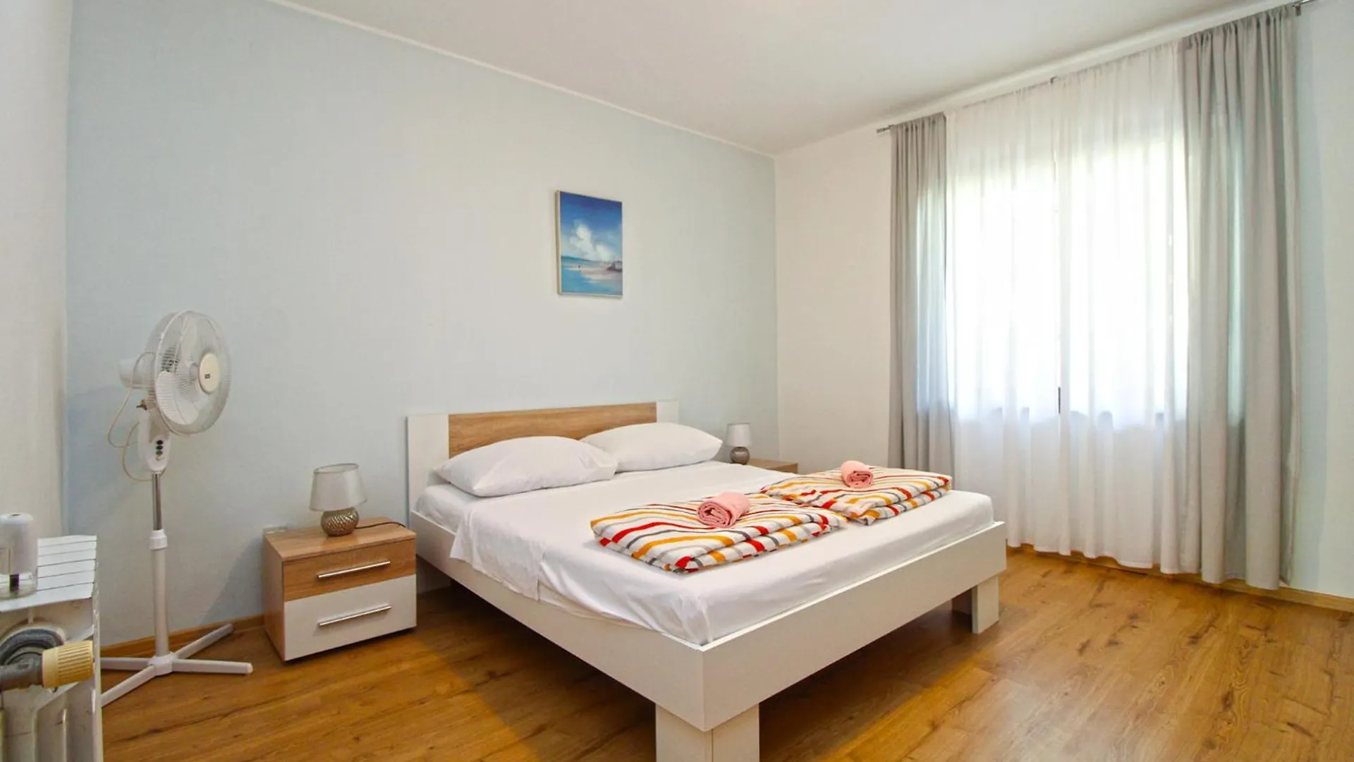 Apartments Pjescana Uvala 606