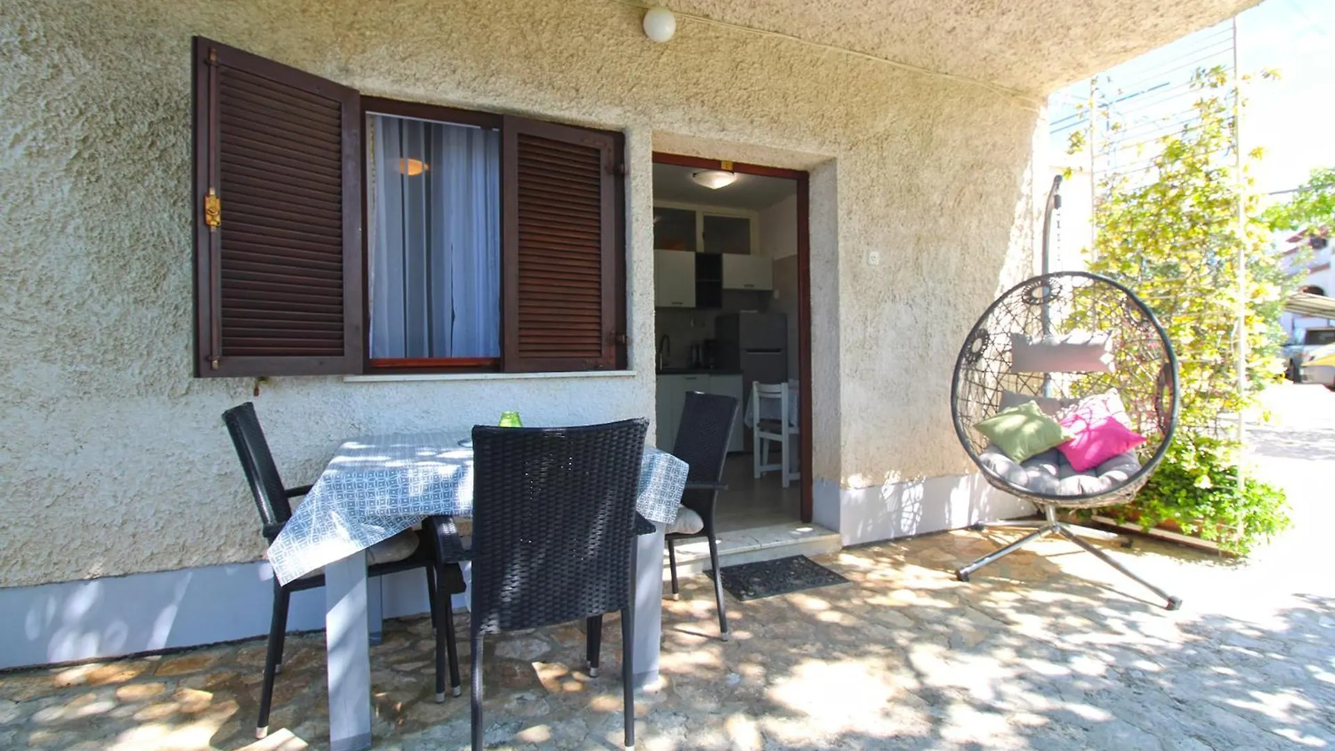 Apartments Pjescana Uvala 606